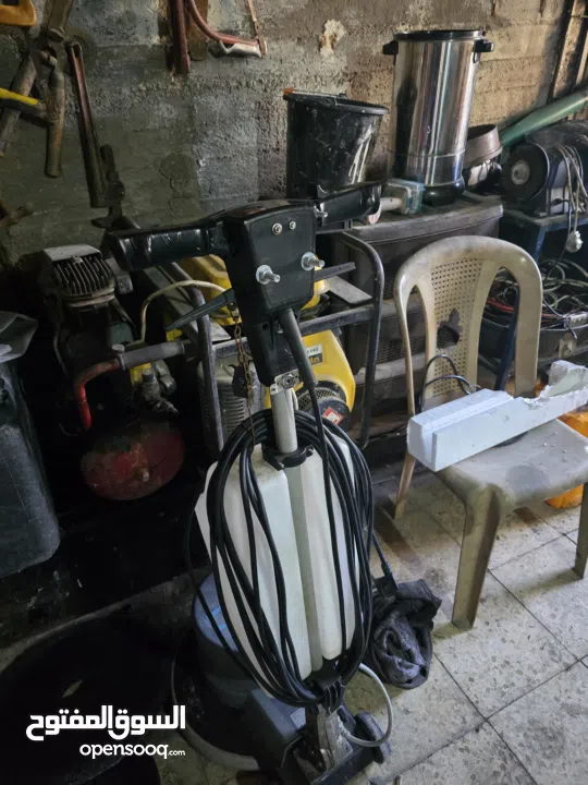 ماكنة بولش لتنظيف لسجاد وتنظيف ارضيات + شفاط 3 روس