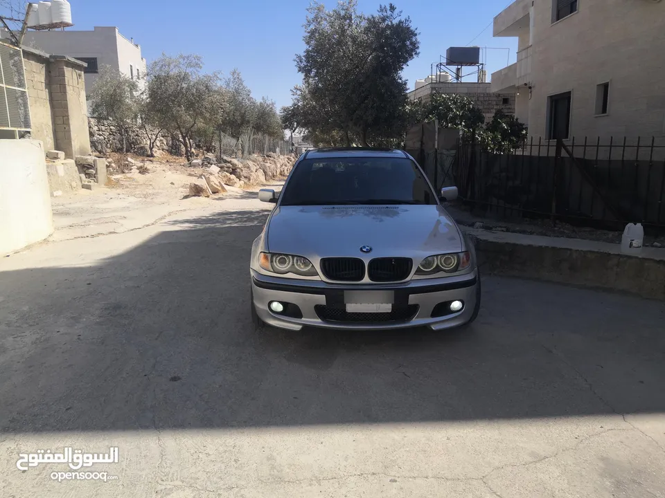 2005 BMW 320