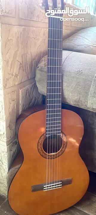 Yamaha C40 Classical Guitar جيتار C40 ياماها كلاسيكي