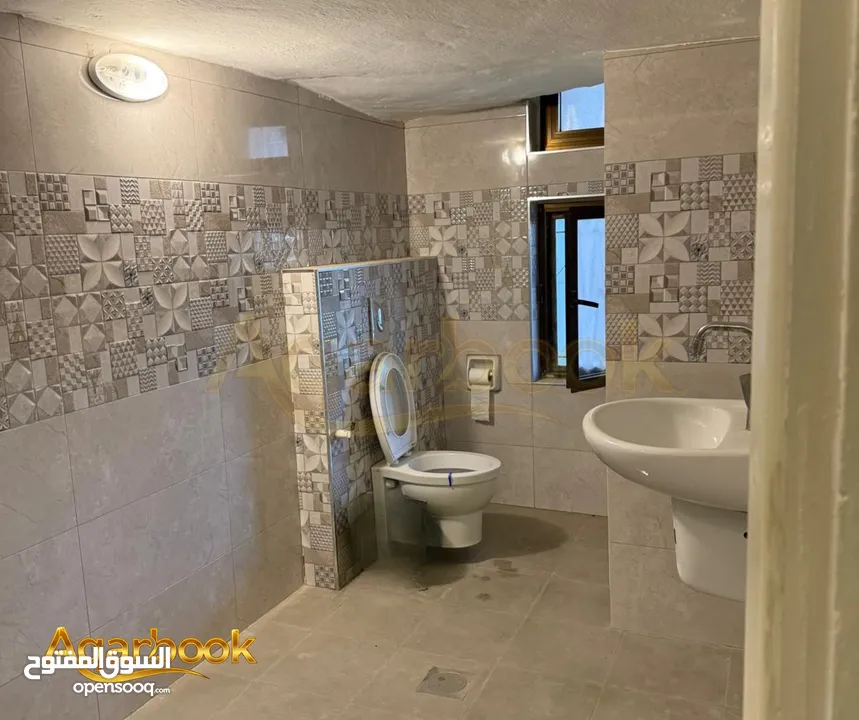 شقة مميزة مفروشة للايجارفي عين مصباح