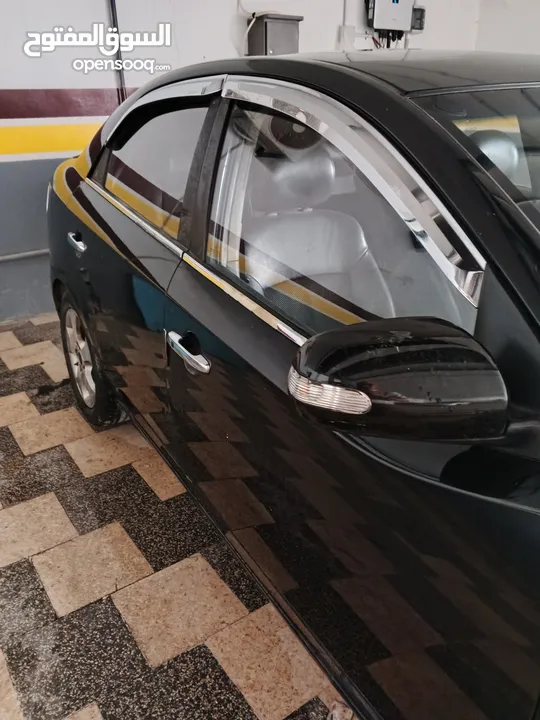 بسعر 8000 قابل للتفاوض  kia forti 2010 مستعمل للبيع