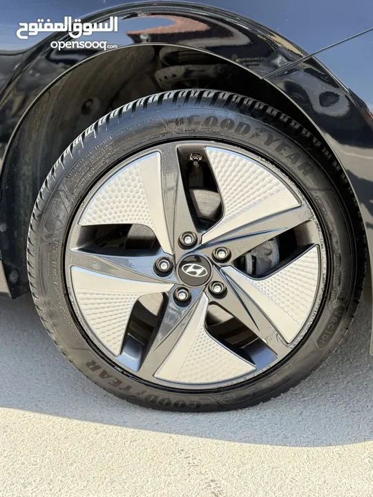 هونداي ايونك ترخيص 2022 محرك 1600 هايبرد جير أوتوماتيك 141 حصان