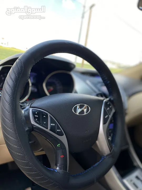 للبيع او للبدل Hyundai elantra 2014