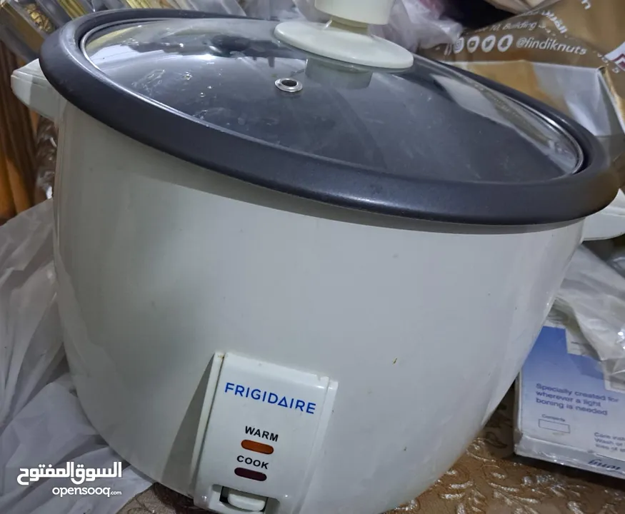 Frigidera rice cooker 2.5 liter non stick