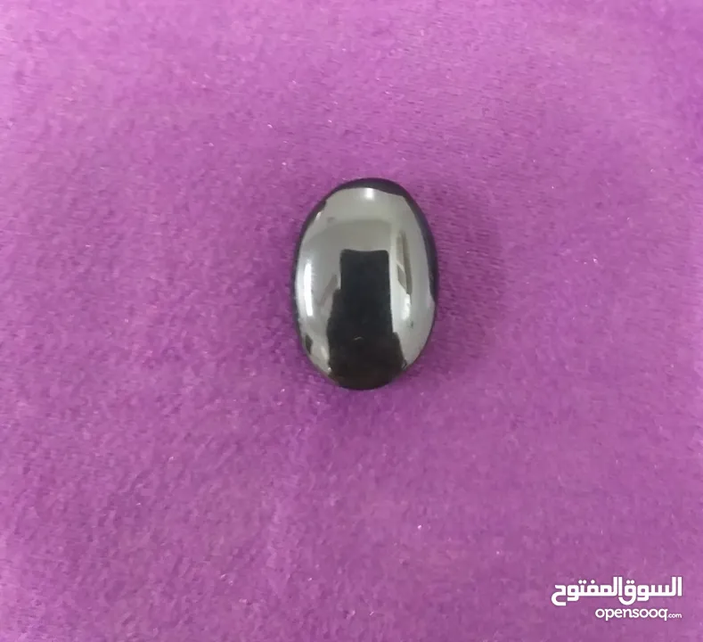 حجر جزع عقيق يمني أسود ذو خطوط رصاصية أصل  natural black lace Yamani agate stone