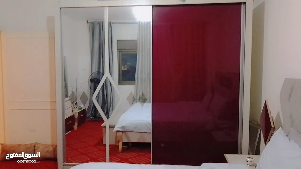 غرفه نوم بحاله الوكاله استعمال خفيف خشب زان
