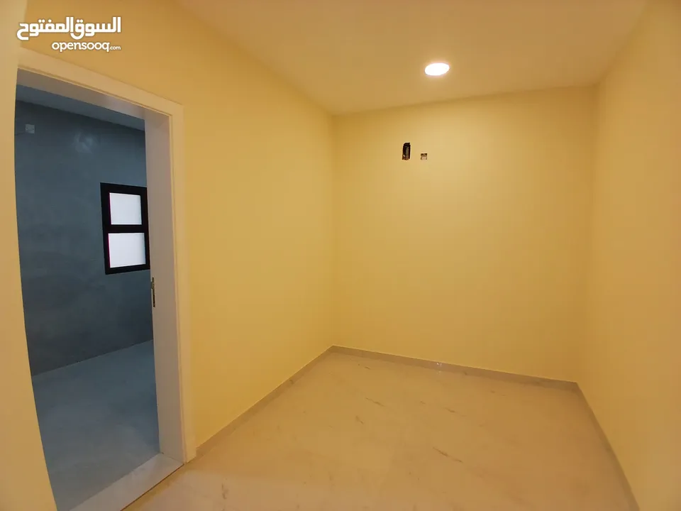 4Bedroom Villa For Sale in Busaiteen, 140K