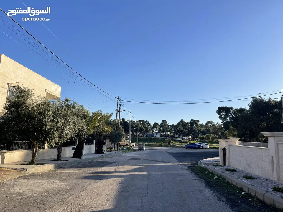 ارض للبيع من المالك مباشرة بموقع متميز في منطقة الجويدة
