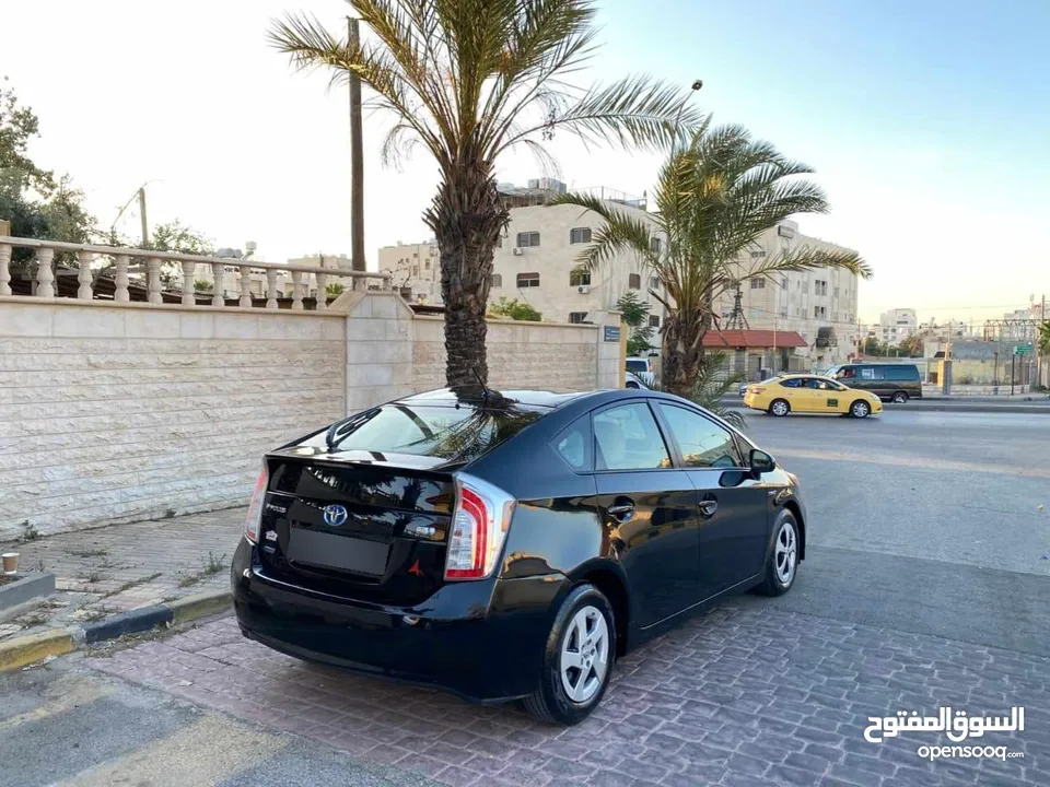 تيوتا بريوس مديل 2014اقساط اوللبدل على سياره بقيمة الدفعه5500فحص كامل 4جيد مرفق الرقم موجود عل ملاحظ