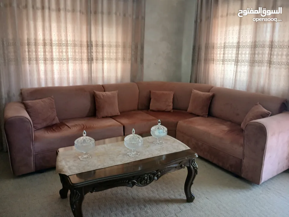 طقم كنب كورنر في حاله ممتازة