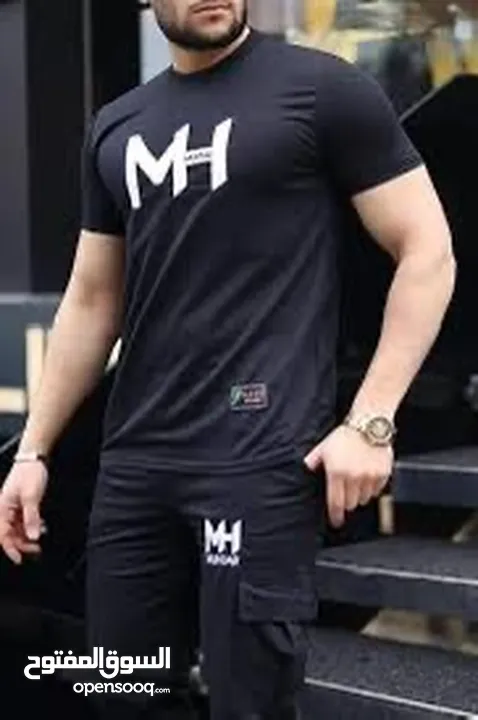 ملابس عصريه