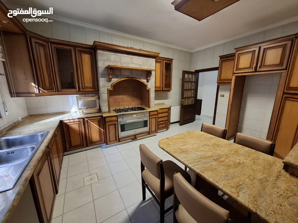 شقة غير مفروشة للإيجار ( Property 40836 ) سنوي فقط