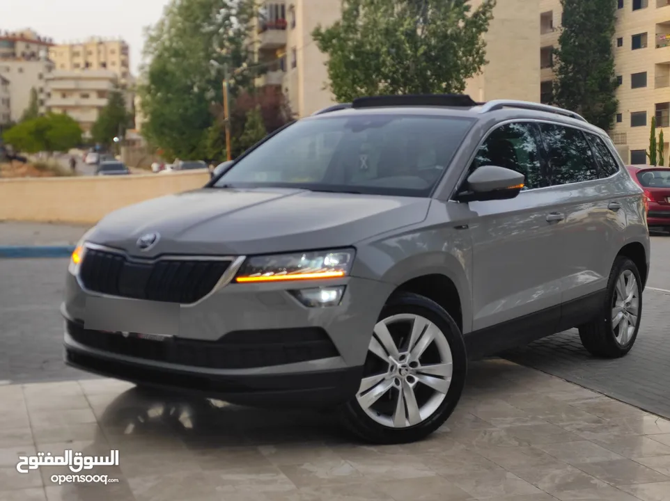 جيب سكودا كاروك فل كامل اضافات مع بانوراما أعلى فئة بالكاروك للبيع بسعر حرق ع الكاش