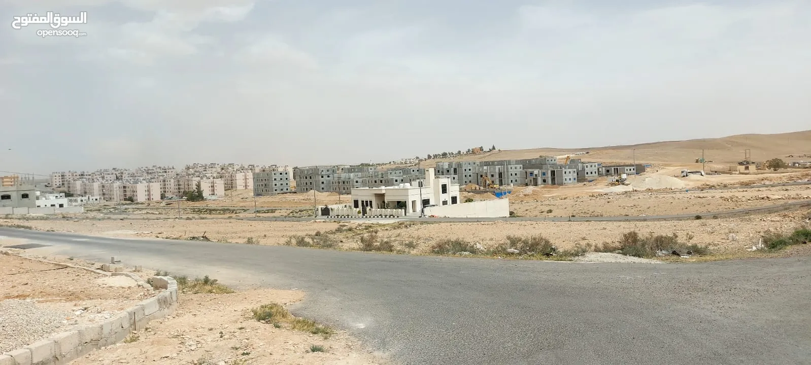قطعة ارض سكنية في الغباوي الزرقاء، الاتصال  0097455516231