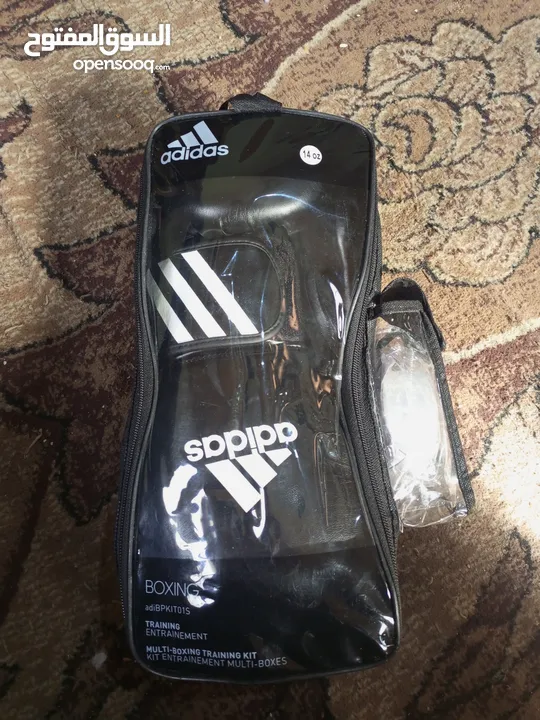 كفوف ملاكمه نوع adidas  الاصلي + قم + باندج