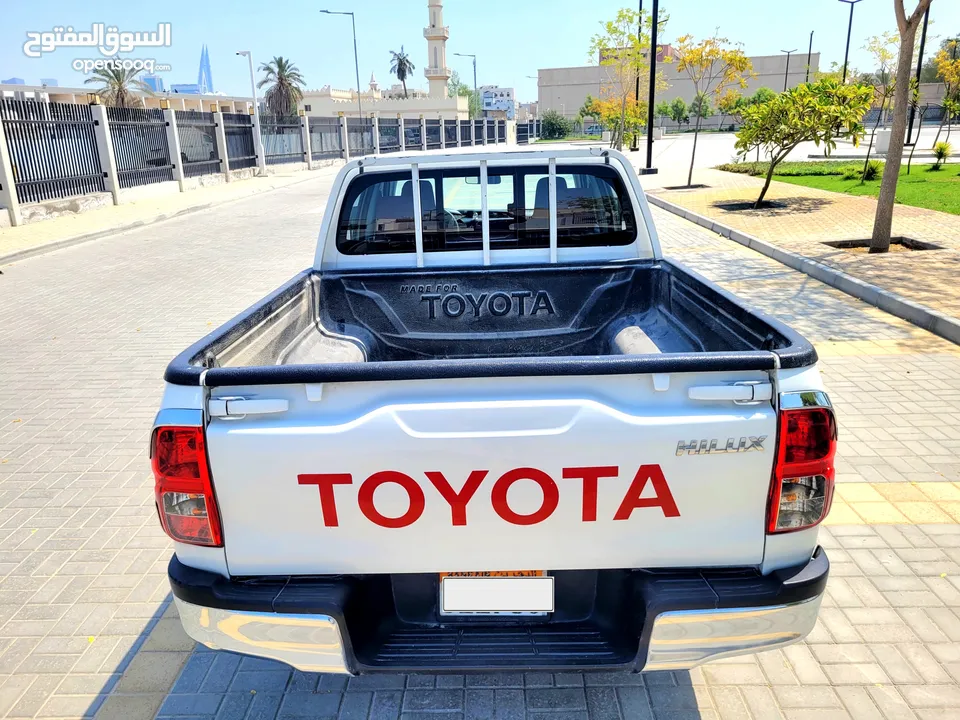 TOYOTA HILUX  2.0 MODEL 2019 SINGLE OWNER WELL MAINTAINED PICKUP  FOR SALE