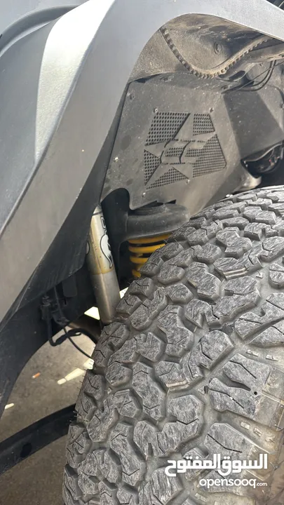 قابل البدل Jeep Wrangler- low mileage- mint condition- تعديل كامل اصلي