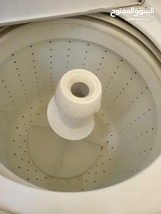 غسالة للبيع 12 كيلو مستعملة بوضع ممتاز