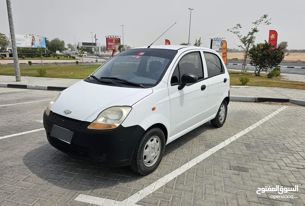 CHEVROLET SPARK 2015, 800CC ENGINE, GCC, MANUAL GEAR CAR FOR SALE