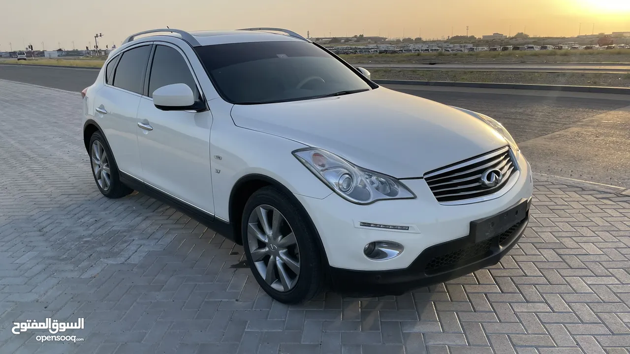 Infinite QX50 Gcc 2015 full Option’s