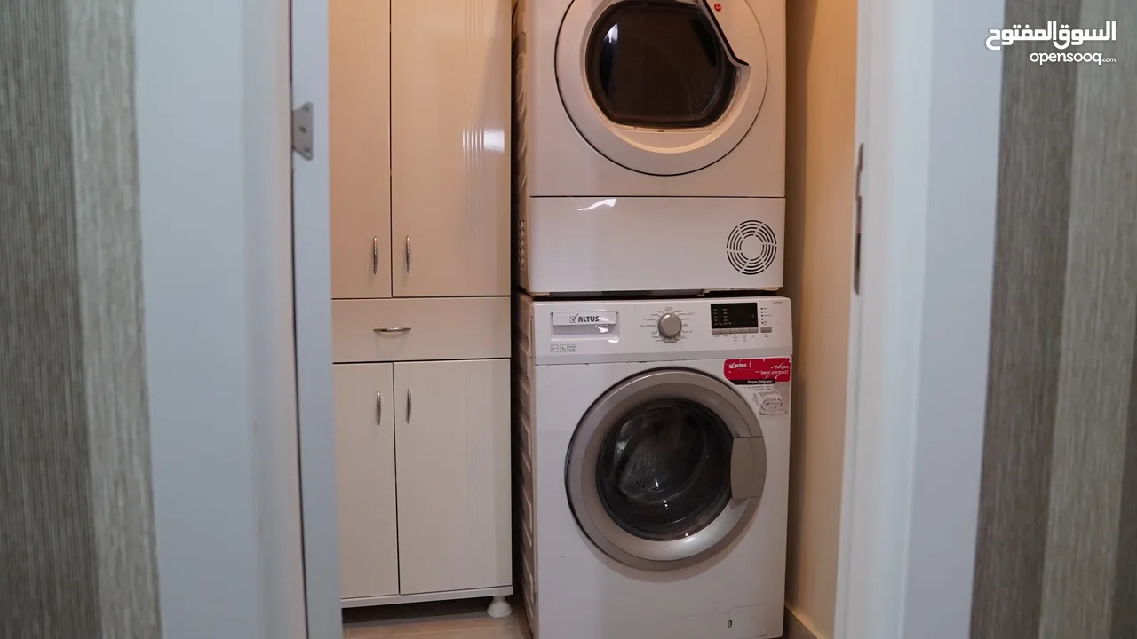 شقة فاخرة جداً مطلة على البحر والبحيرة في اسطنبول