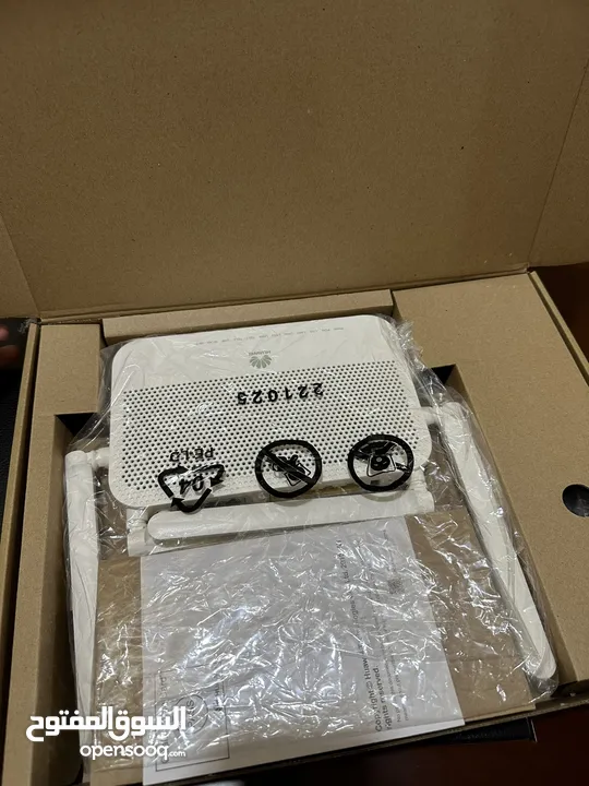 New Huawei echolife fiber optic router