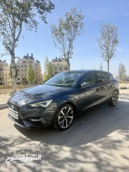Seat Leon موديل 2021  صيانة كاملة بالشركة  بدون حوادث