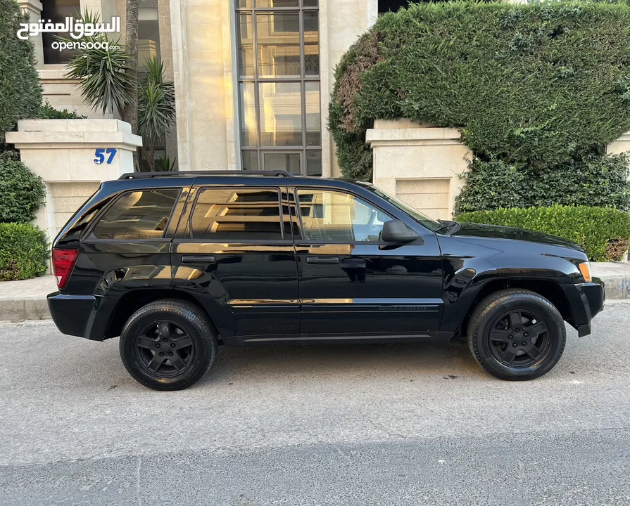 جيب جراند شيروكي موديل 2005  ‎ بحالة ممتازة / فل كامل Black Edition