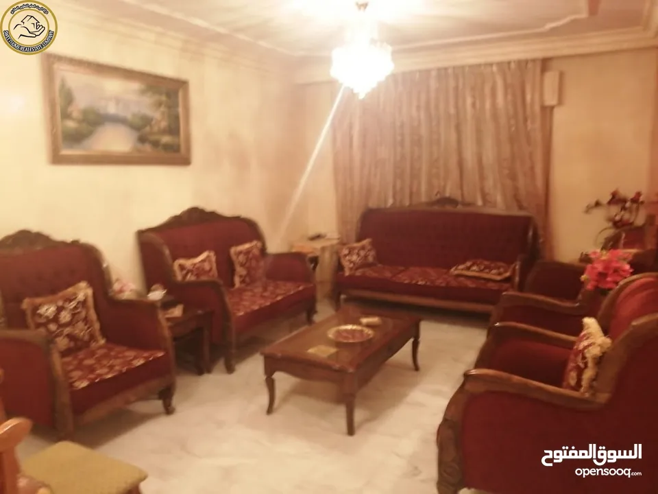 شقة أرضية مميزة للبيع في الدوار السابع  - قرب كوزمو 160م مع حديقة وترسات 200م