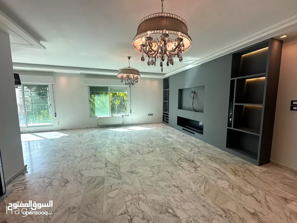 شقة محدثة بالكامل للبيع في منطقة الشميساني ( Property ID : 36896 )