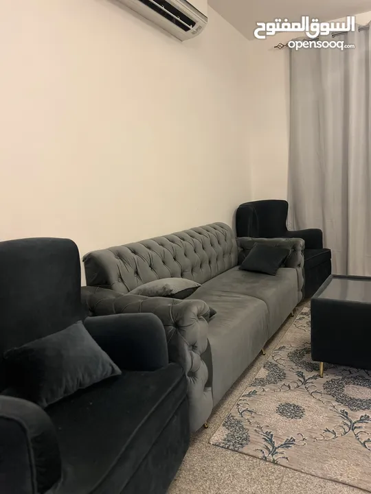 5 SEATER SOFA WITH COFFEE TABLE