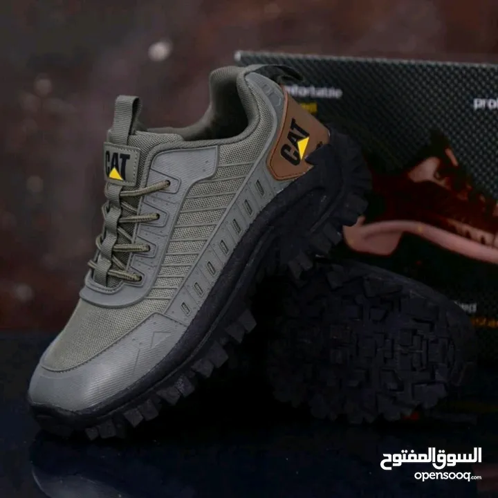 حذاء اصلي ماركة ضد الماء سارع بالحجز الكمية محدودة جدا جدا جدا تواصل معي