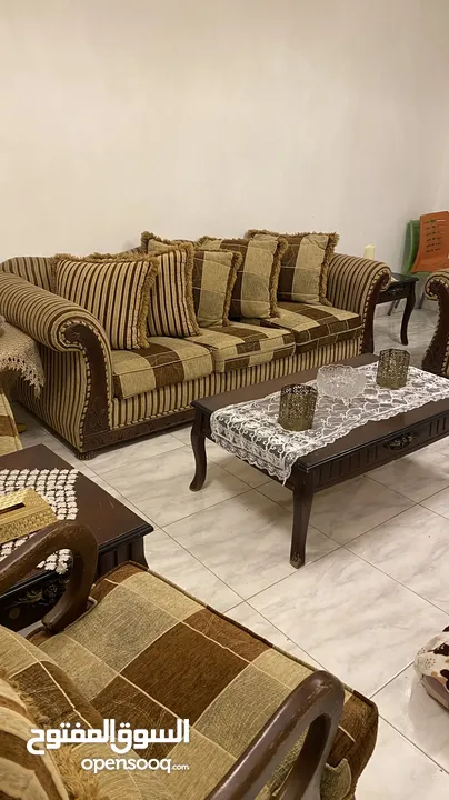 طقم كنب بحالك حيدة