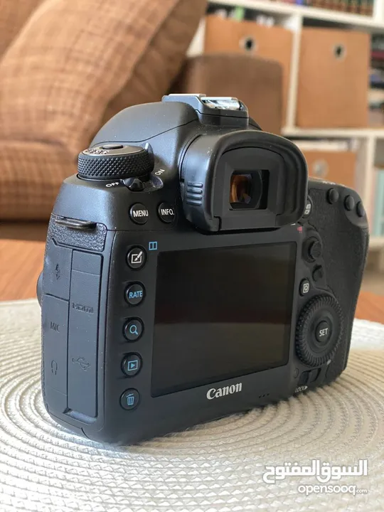 Canon 5d Mark II, full-frame camera