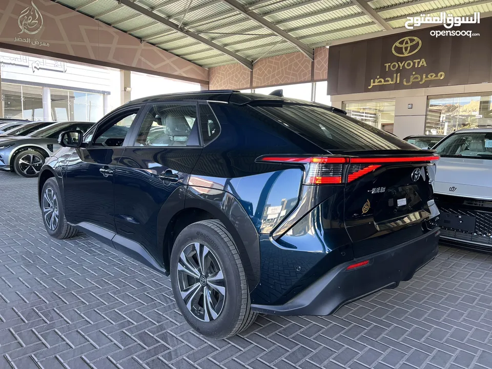 TOYOTA Bz4x AWD ( معرض الحضر )