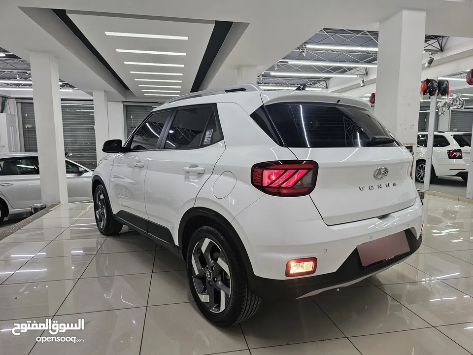 هيونداي فينيو