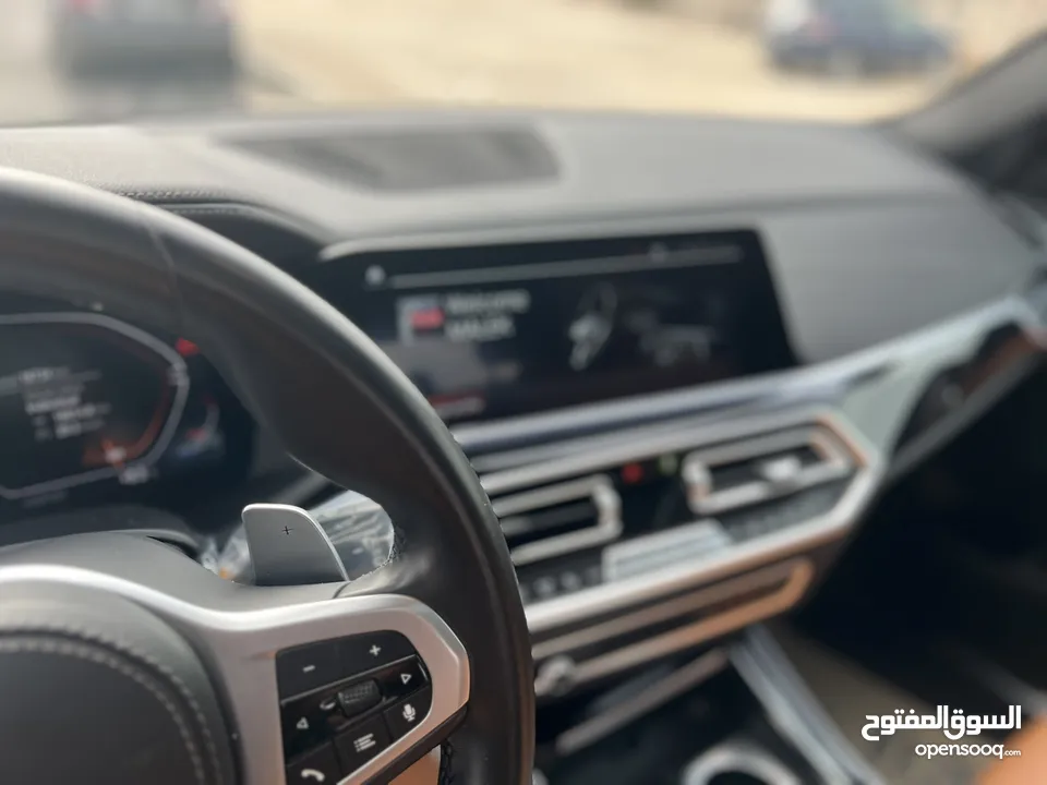بي ام دبليو X5 لون اسود موديل 2022 Mكيت فل كامل فحص كامل وارد وكاله عمان