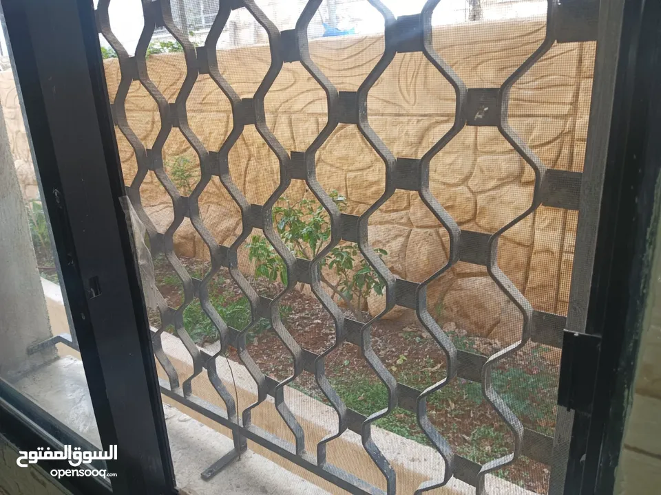 شقتين للبيع في حي نزال