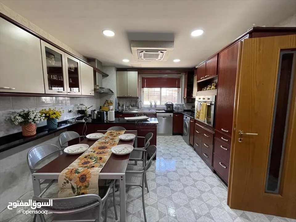 Furnished Villa For Rent In Dair Ghbar