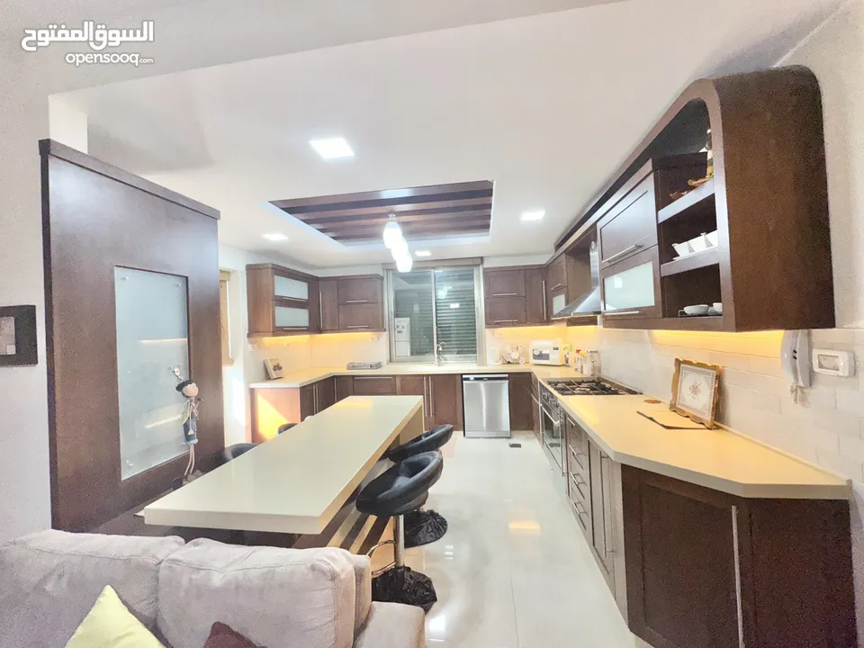 شقة للايجار قرب كازية الهدى في الطيرة