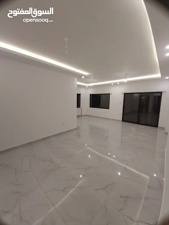 خلدا 160م طابق اول بسعر مغري