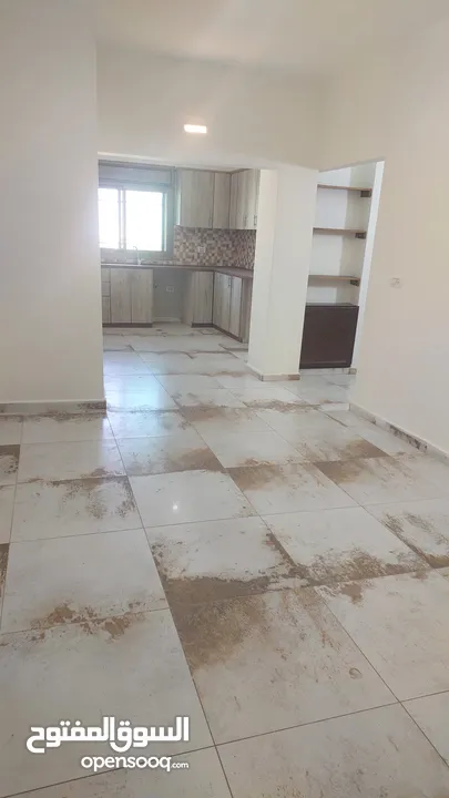 شقة للإيجار في منطقة دوار بير المحجر طابق ثالث