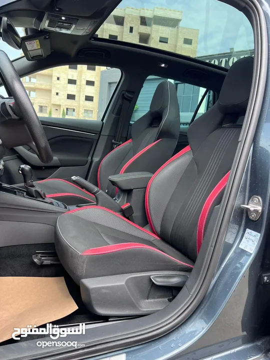 سكودا كاميك Monte carlo ترخيص 2020 محرك 1500 بنزين جير أوتوماتيك 150 حصان لون بترولي