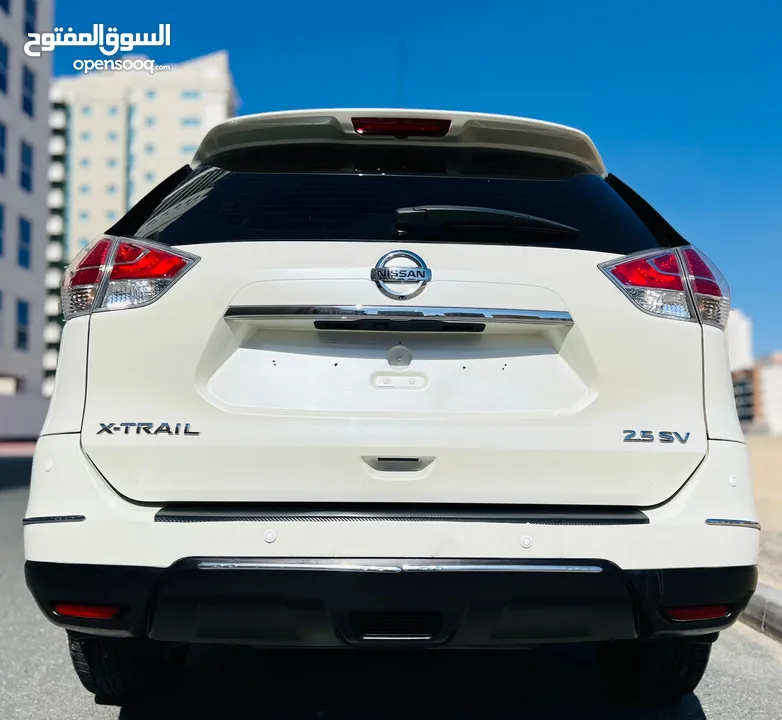 NISSAN XTRAIL 2015 WHITE GCC WITH SUNROOF