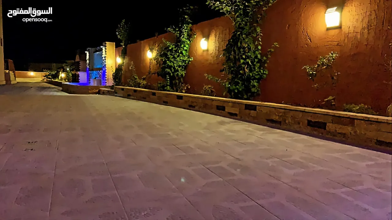 شقة استثمارية فاخرة للبيع (طابق ارضي)