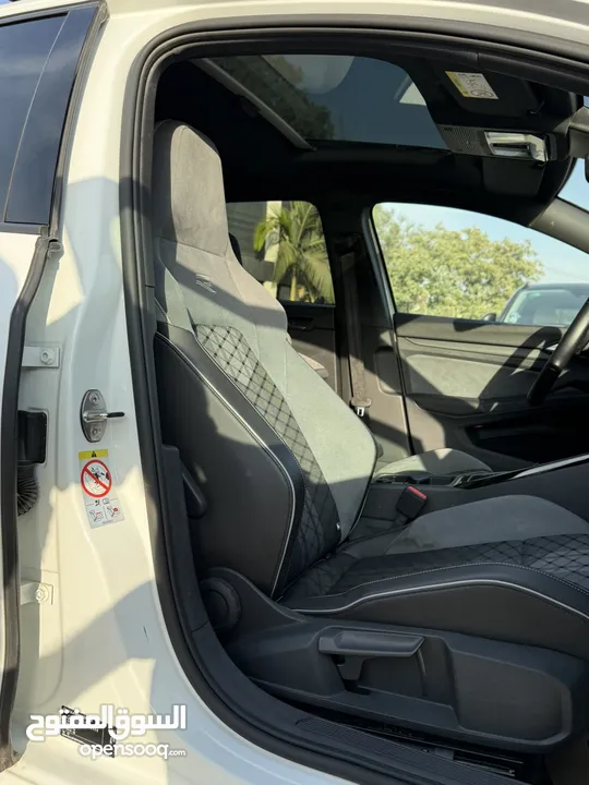 جولف RLine ترخيص 2022 محرك 1500 بنزين 150 حصان