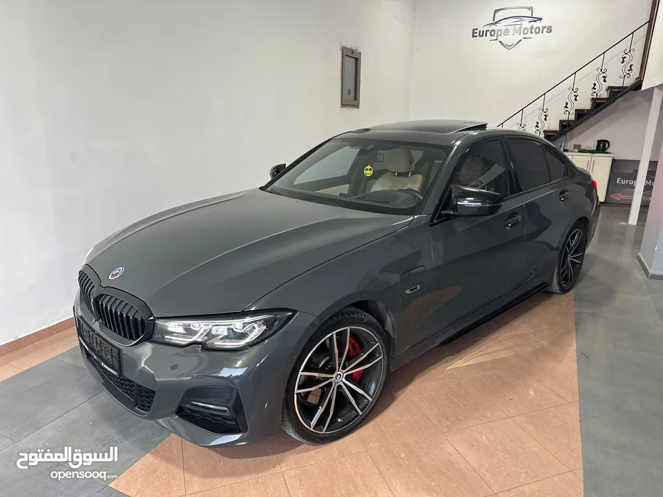 BMW 330e 2022 M-Sport Pro 50th anniversary. Carbon Fiber