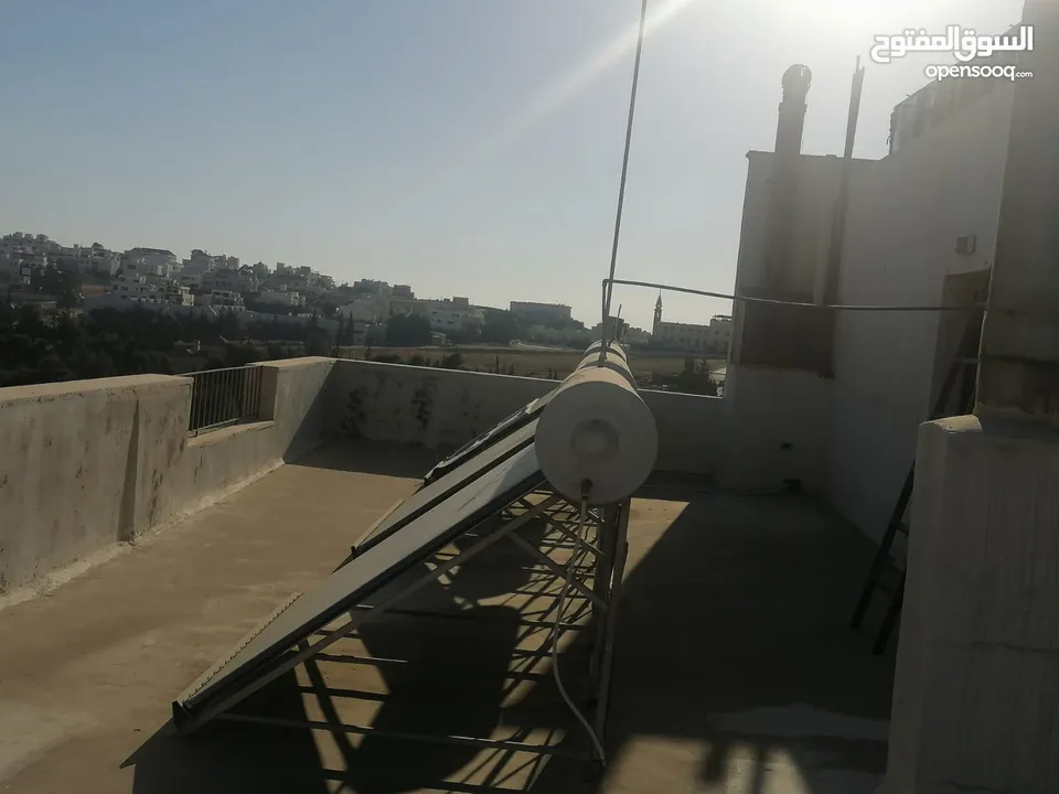 بيت مستقل اربع شقق طابقية على شارعين شارع المطار حجار النوابلسة مقابل الخارجية لقطة !!