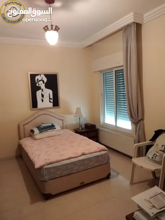 شقة مميزة للبيع في أم السماق الشمالي طابق ثاني 190م تشطيب سوبر ديلوكس بسعر مغري