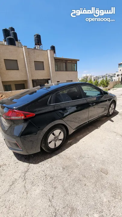 ايونيك هايبرد ترخيص 2021 لون اسود عداد 36 الف
